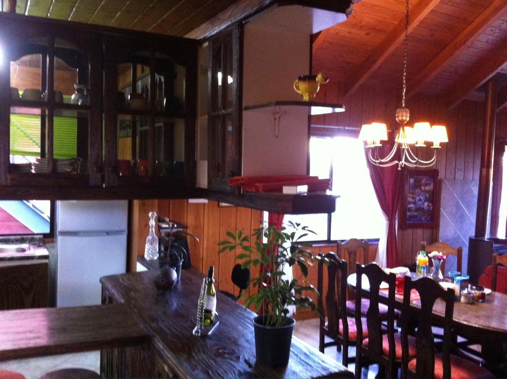 Hostal El Nogal Pucon Ngoại thất bức ảnh