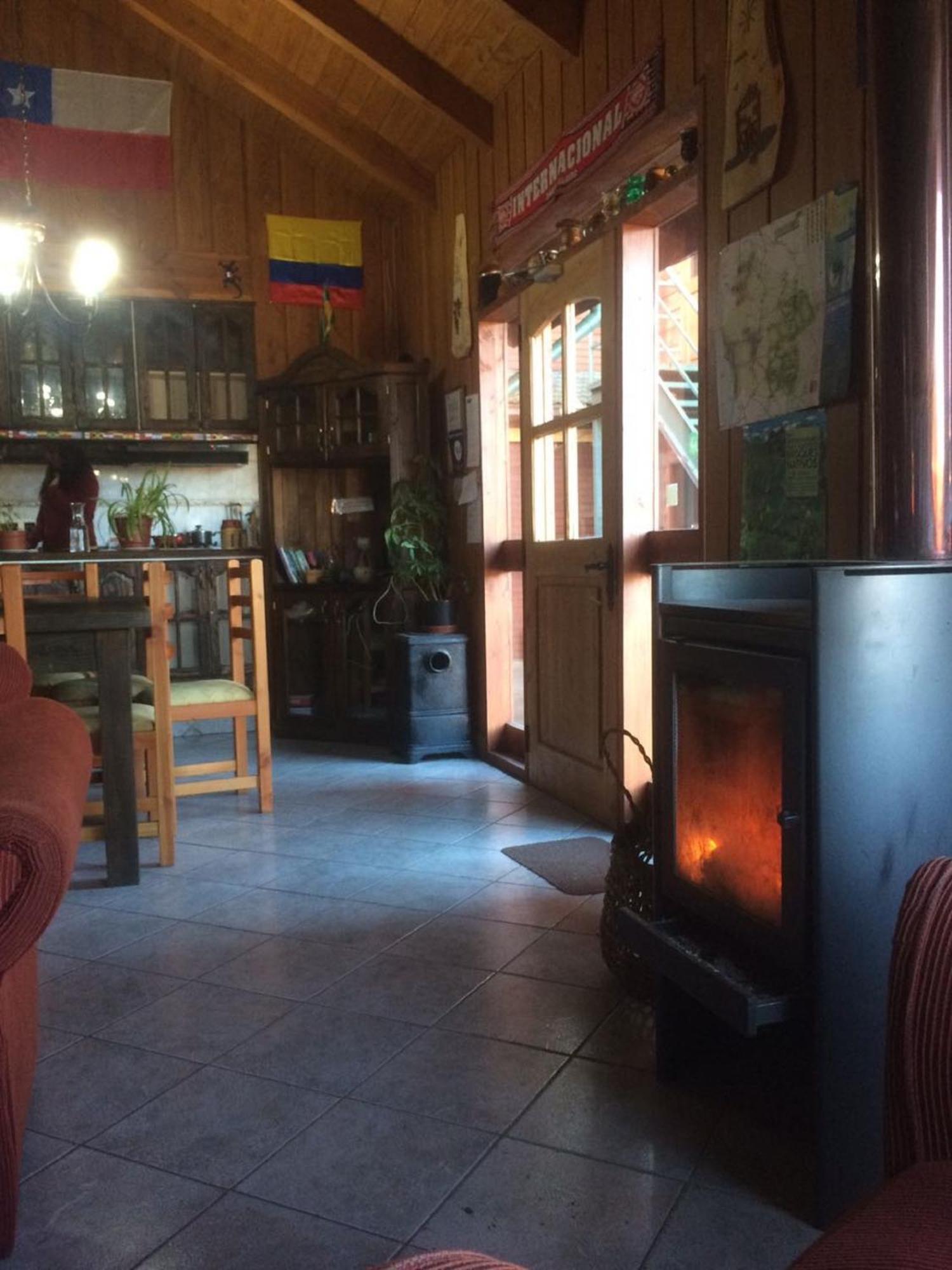 Hostal El Nogal Pucon Ngoại thất bức ảnh