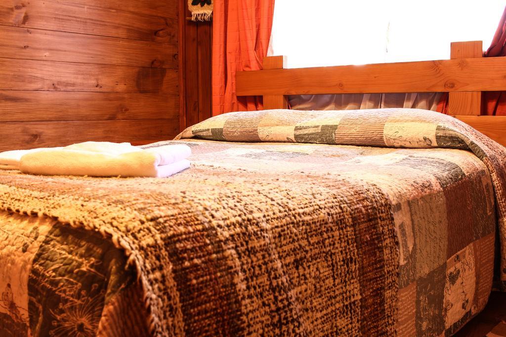 Hostal El Nogal Pucon Ngoại thất bức ảnh