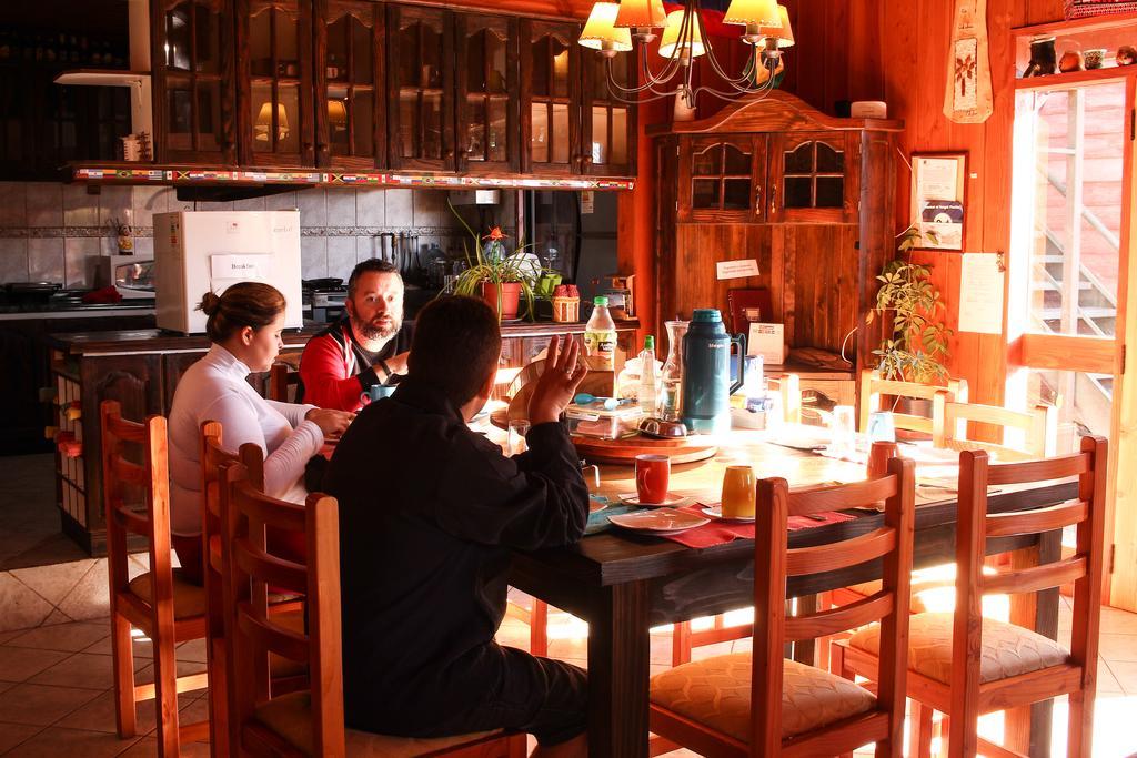 Hostal El Nogal Pucon Ngoại thất bức ảnh