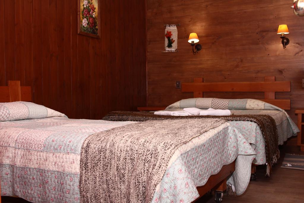 Hostal El Nogal Pucon Ngoại thất bức ảnh