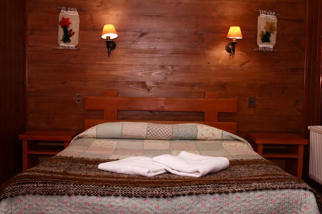 Hostal El Nogal Pucon Ngoại thất bức ảnh