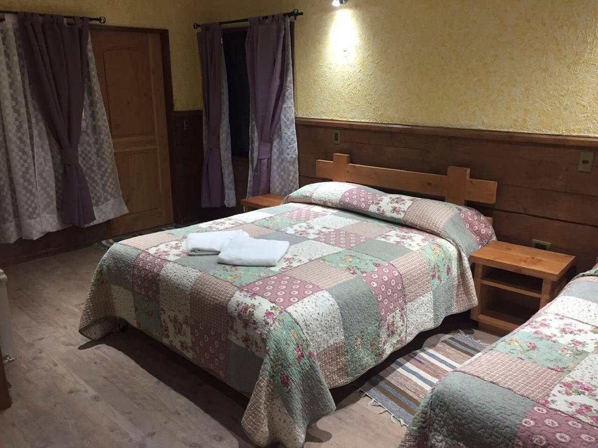 Hostal El Nogal Pucon Ngoại thất bức ảnh